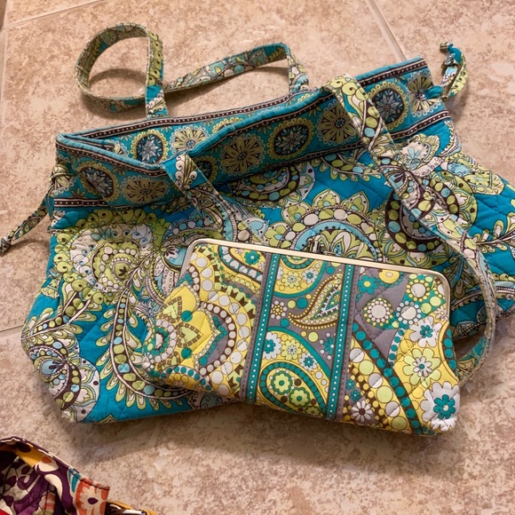 Purses - Picture 4 of 8